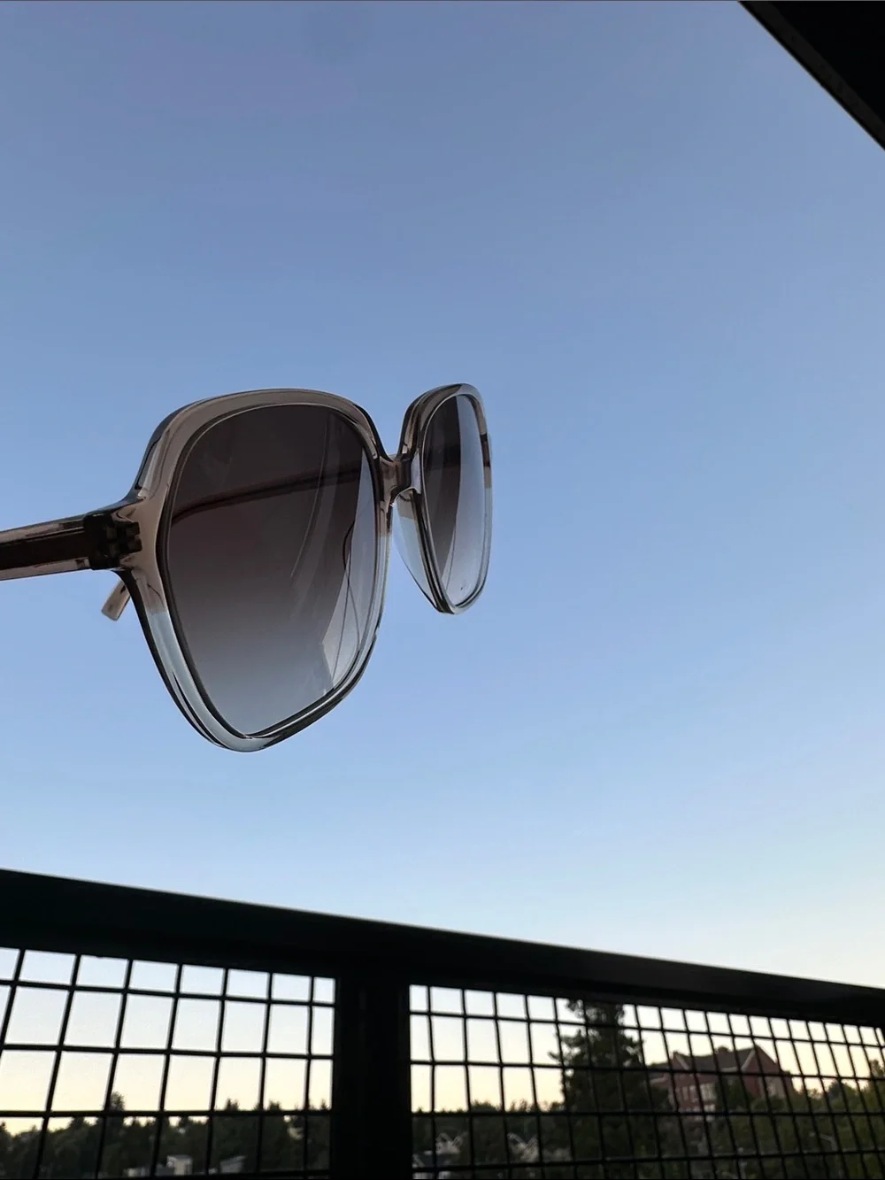 Oversized Sunglasses — Brown Gradient